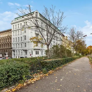 https://new-limehome-roauer-lnde.vienna-besthotels.com